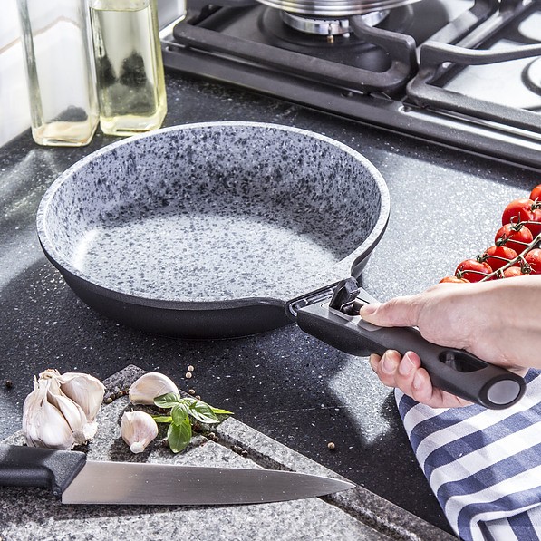 Patelnia granitowa nieprzywierająca KONIGHOFFER ROCHE SZARA 24 cm