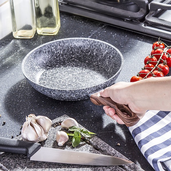 Patelnia granitowa nieprzywierająca KONIGHOFFER VENGA SZARA 20 cm