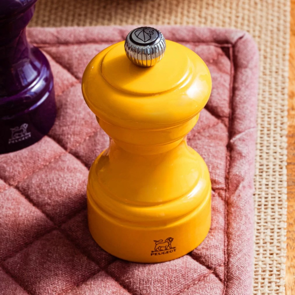 PEUGEOT Bistrorama Saffron Yellow 10 cm - młynek do pieprzu z drewna bukowego ręczny