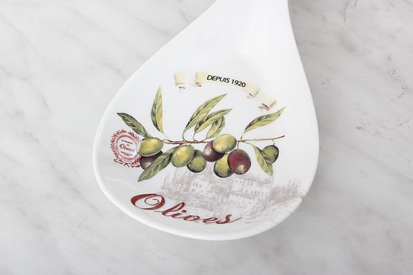 Podstawka pod łyżkę porcelanowa OLIVES BIAŁA