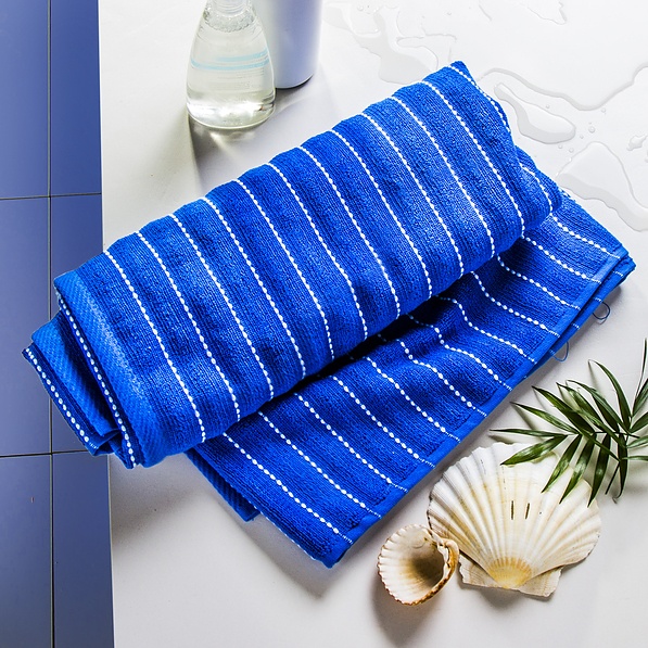 Ręcznik kąpielowy bawełniany MISS LUCY KOBALT NIEBIESKI 70 x 140 cm