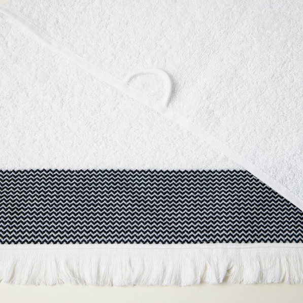 Ręcznik łazienkowy bawełniany MISS LUCY NATIKA BIAŁY 30 x 50 cm 