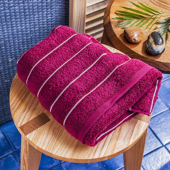 Ręcznik łazienkowy bawełniany MISS LUCY VACANZA BORDOWY 50 x 90 cm 