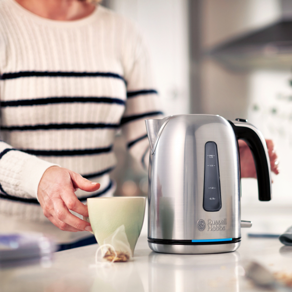 RUSSELL HOBBS Velocity 1,7 l - czajnik elektryczny bezprzewodowy ze stali nierdzewnej