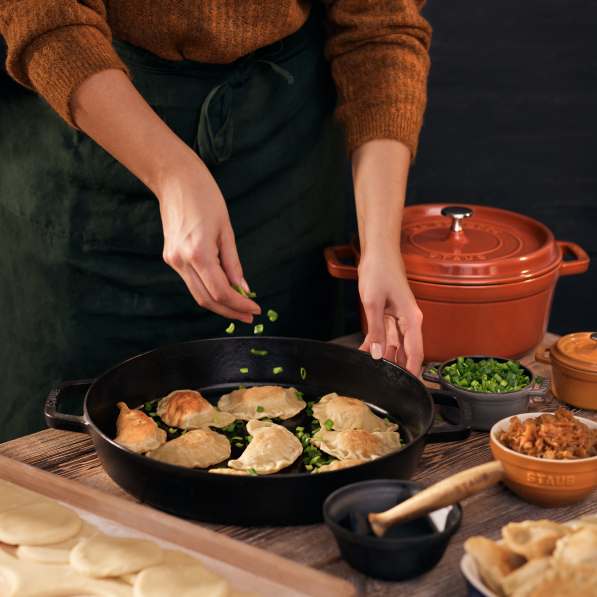 STAUB Staub Sur La Table Minis 1 l - naczynie do zapiekania żeliwne z pokrywką