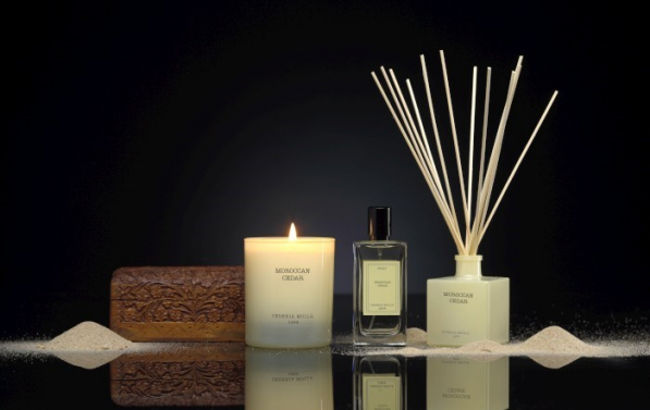 Świeca zapachowa sojowa w słoiku CERERIA MOLLA BOUTIQUE MOROCCAN CEDAR 230 g
