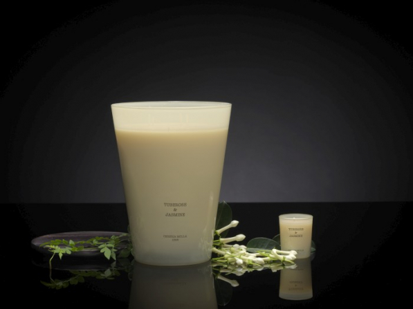 Świeca zapachowa sojowa w słoiku CERERIA MOLLA BOUTIQUE TUBEROSE AND JASMINE 3,5 kg