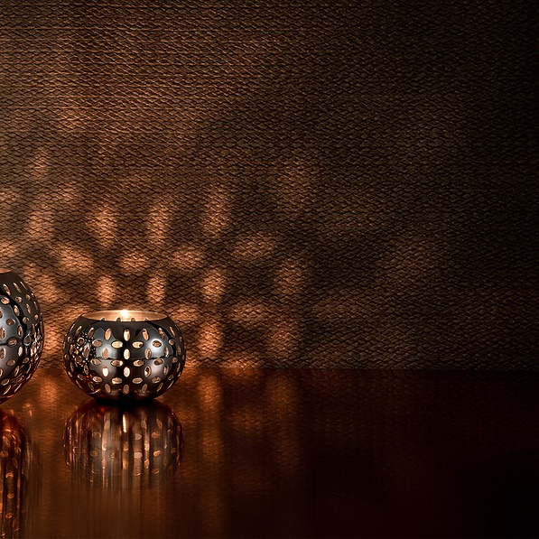 ROBERT WELCH Sesame srebrny - świecznik tealight ze stali nierdzewnej