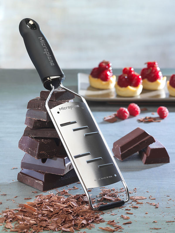 Tarka kuchenna ręczna do czekolady i imbiru ze stali nierdzewnej MICROPLANE GOURMET LARGE SHAVER