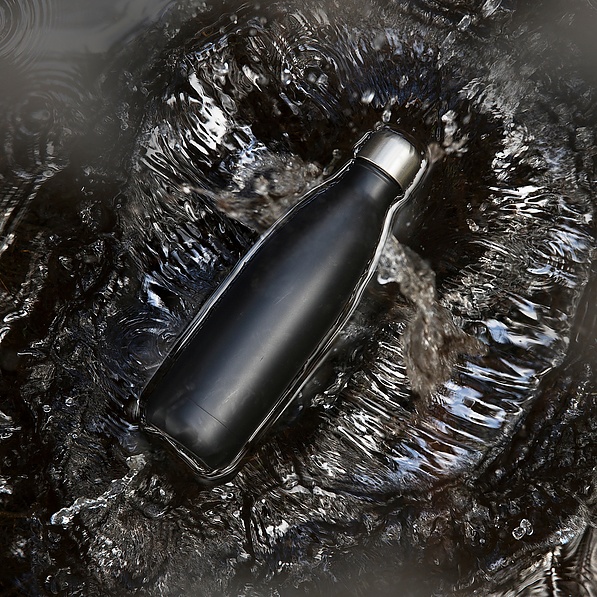 SAGAFORM Outdoor czarna 0,5 l - termos / butelka termiczna stalowa