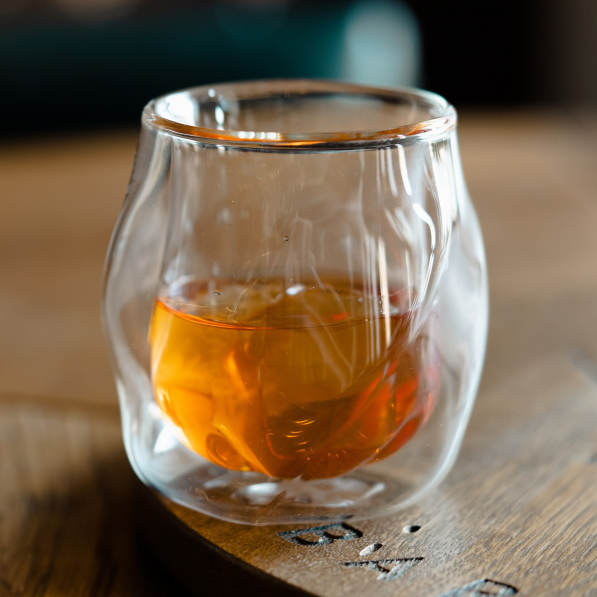 VIALLI DESIGN Enzo 320 ml - szklanka do whisky z podwójnymi ściankami szklana