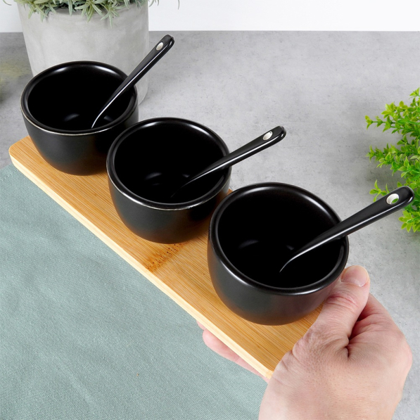 VILDE 2 szt. - miseczki do dipów i na przekąski 90 ml ceramiczne na podstawce z łyżeczkami