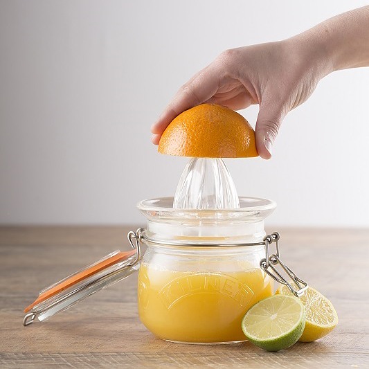 KILNER Orange - wyciskarka do cytrusów plastikowa z pojemnikiem