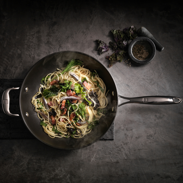 ZWILLING Forte 30 cm - patelnia / wok tytanowy