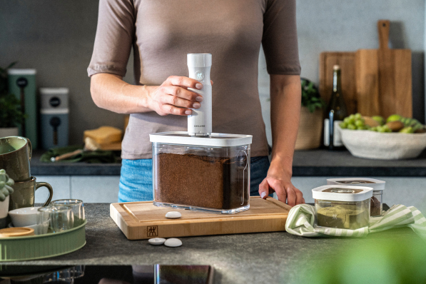 ZWILLING Fresh & Save Cube 1,8 l - pojemnik na produkty sypkie próżniowy