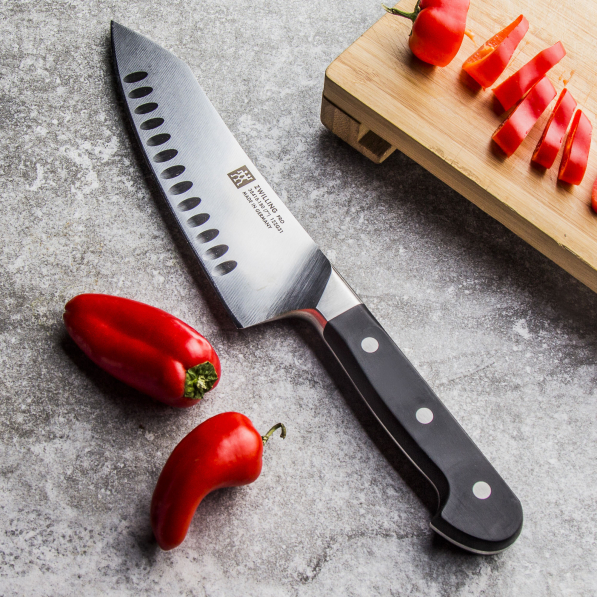 ZWILLING Pro Compact 18 cm - nóż Santoku ze stali nierdzewnej