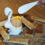 QUALY Bella Boil królik biały - podstawka na jajko plastikowa