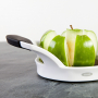 OXO Good Grips biała - krajalnica do jabłek plastikowa
